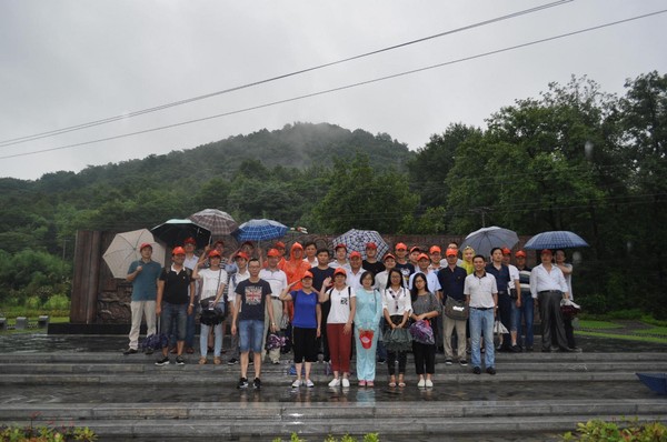 公司组织党员参加芜湖繁昌红色之旅 --重温入党誓词 践行两学一做