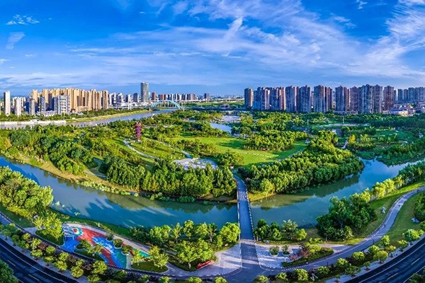 县委常委会会议专题研究城市精细化管理工作64.jpg