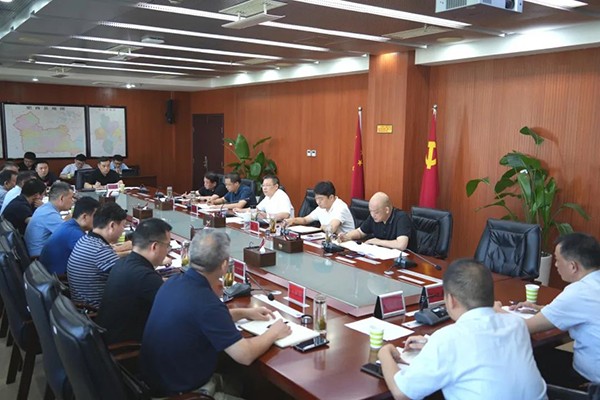 以高质量党建引领高质量发展！全县基层党建工作专题调度会召开