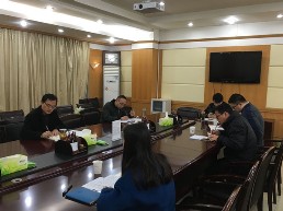 第三小组会议_副本.jpg