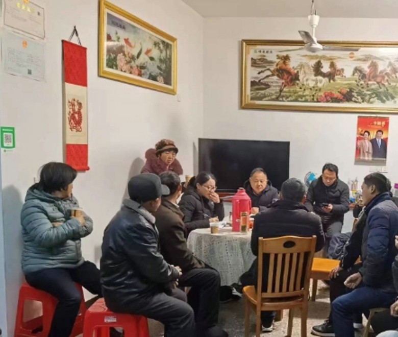 CtG0ZGOS6oOAUU_PAARVoz3bgPc090.jpg