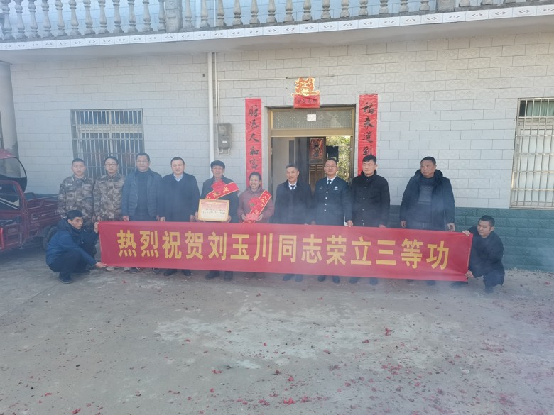 CtG0ZGPp3byAYpn2AAU52DbSsG4174.jpg