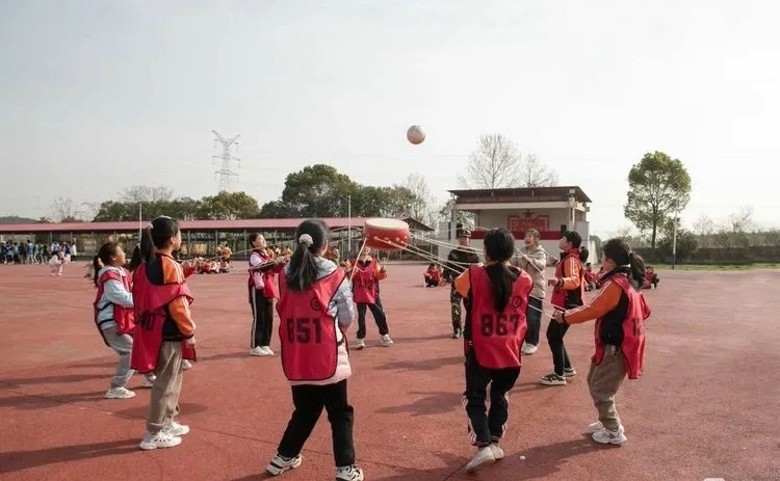 CtG0ZGR9jYyAFD8fAANa30uF0Ro314.jpg