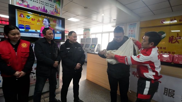 六安汽车客运总站开展急救（jiù）知识科普宣传活动