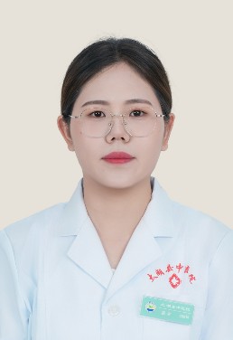 雷宇.jpg