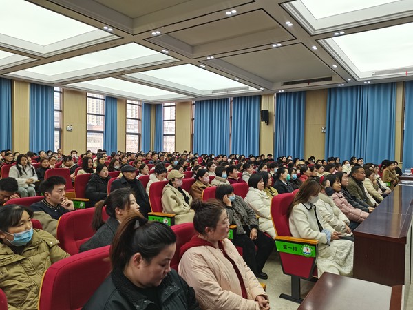 2.26阜南县科协智爱妈妈行活动.jpg