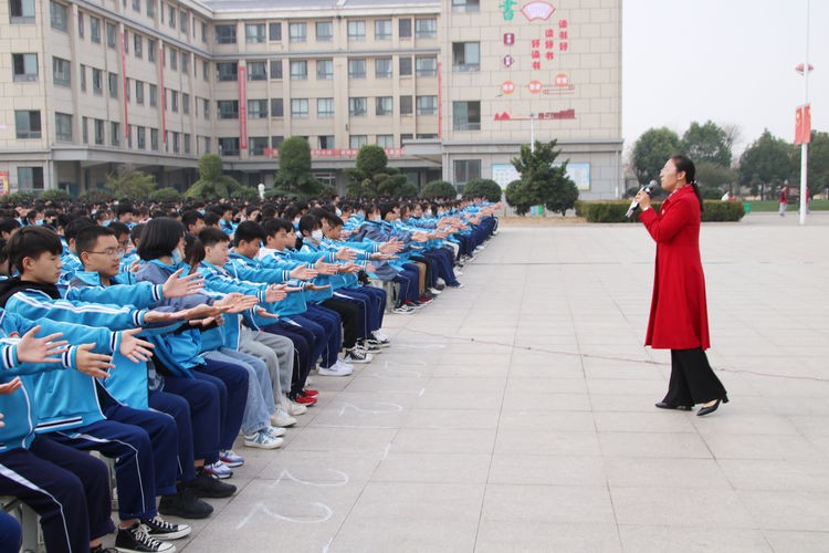 涡阳县育萃中学