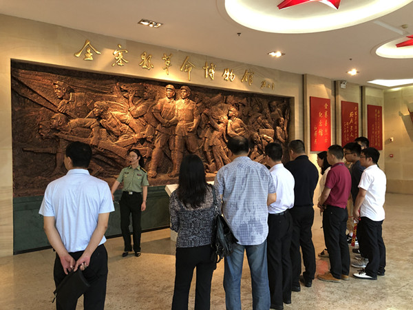 传承红色基因牢记初心使命01