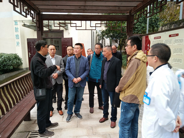 201812041543917767296