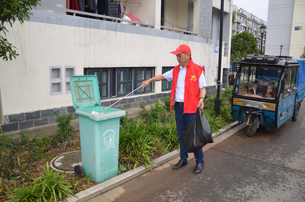 市委统战部开展主题党日暨联点共建志愿服务活动02