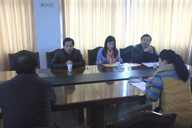 市总（zǒng）工（gōng）会领导一行莅临（lín）我司开展送（sòng）温暖活（huó）动（dòng）